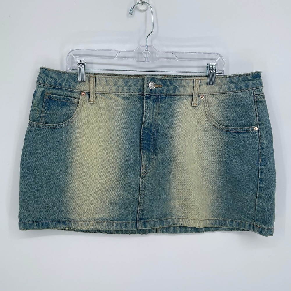 Women's Blue Sandblasted Denim Mini Skirt Size‎ 18